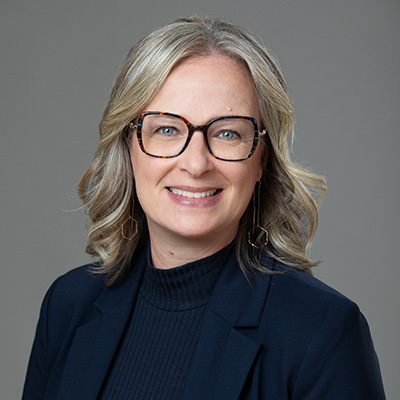 portrait of Michelle Bezditny